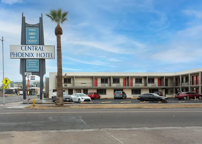 Central Phoenix Hotel